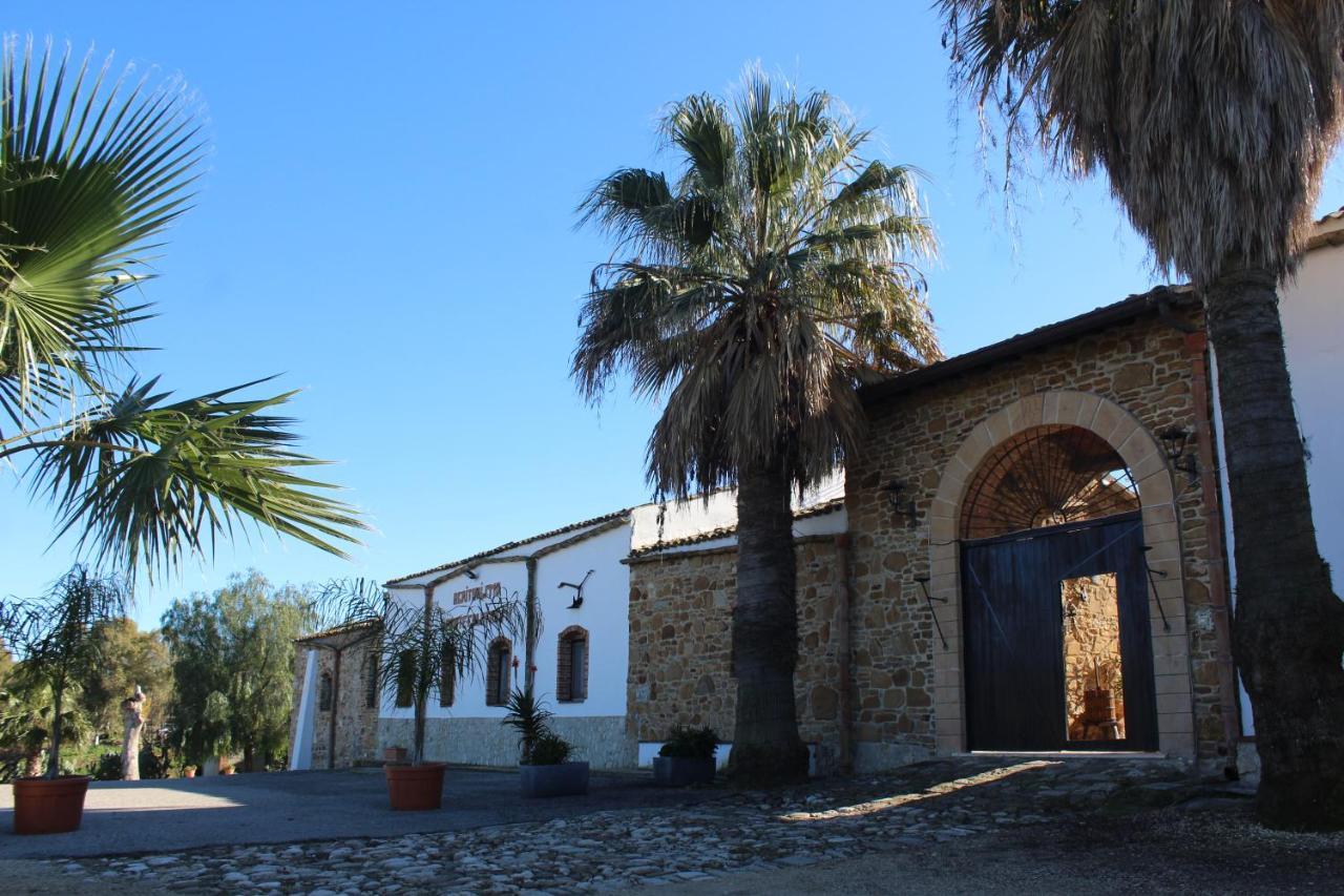 Ponte Calatrasi Agriturismo Roccamena エクステリア 写真