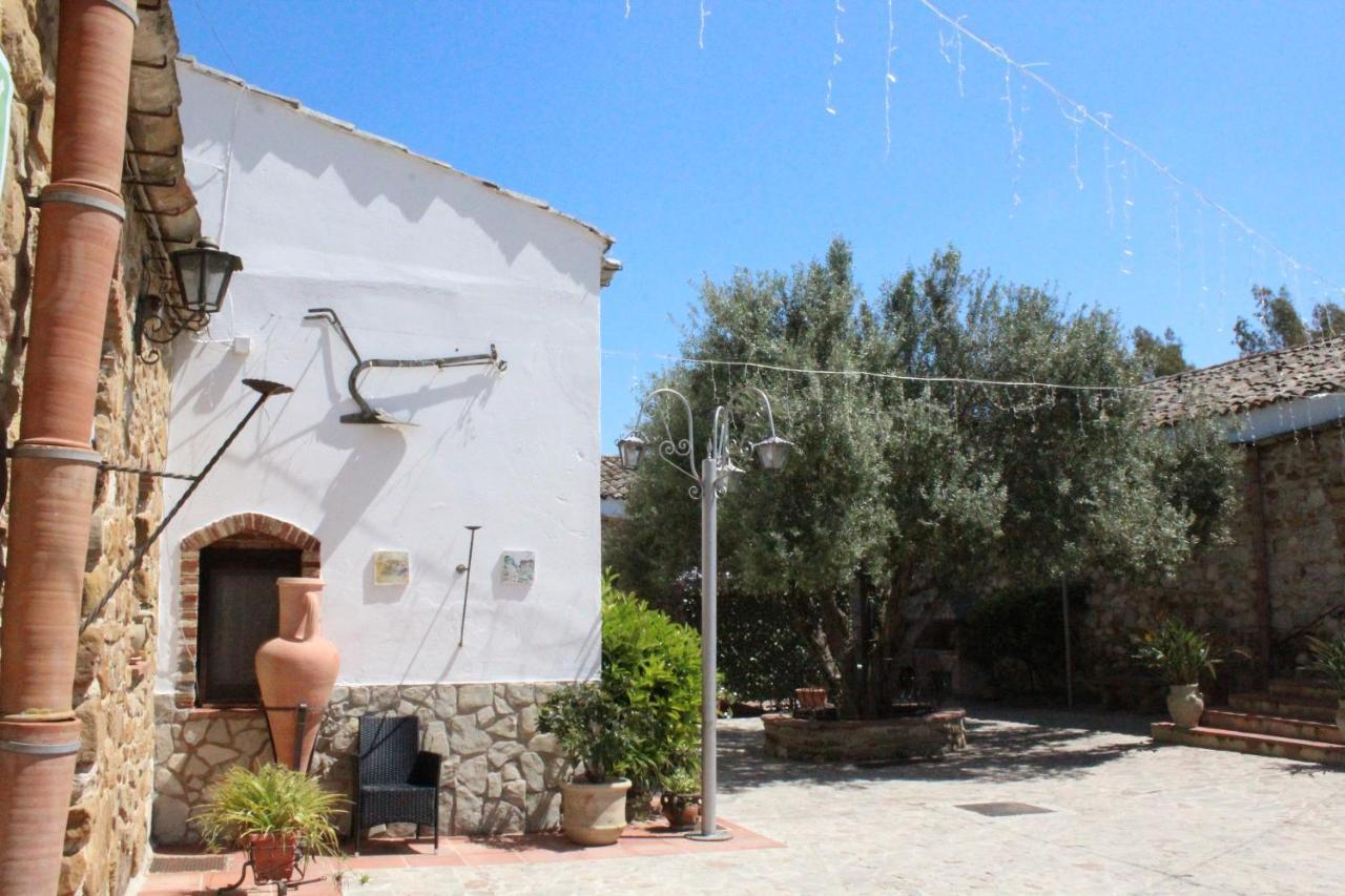 Ponte Calatrasi Agriturismo Roccamena エクステリア 写真