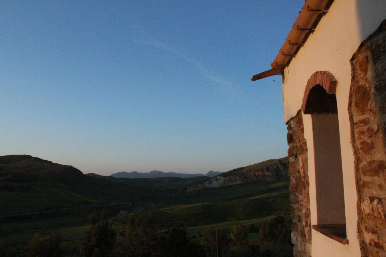 Ponte Calatrasi Agriturismo Roccamena エクステリア 写真