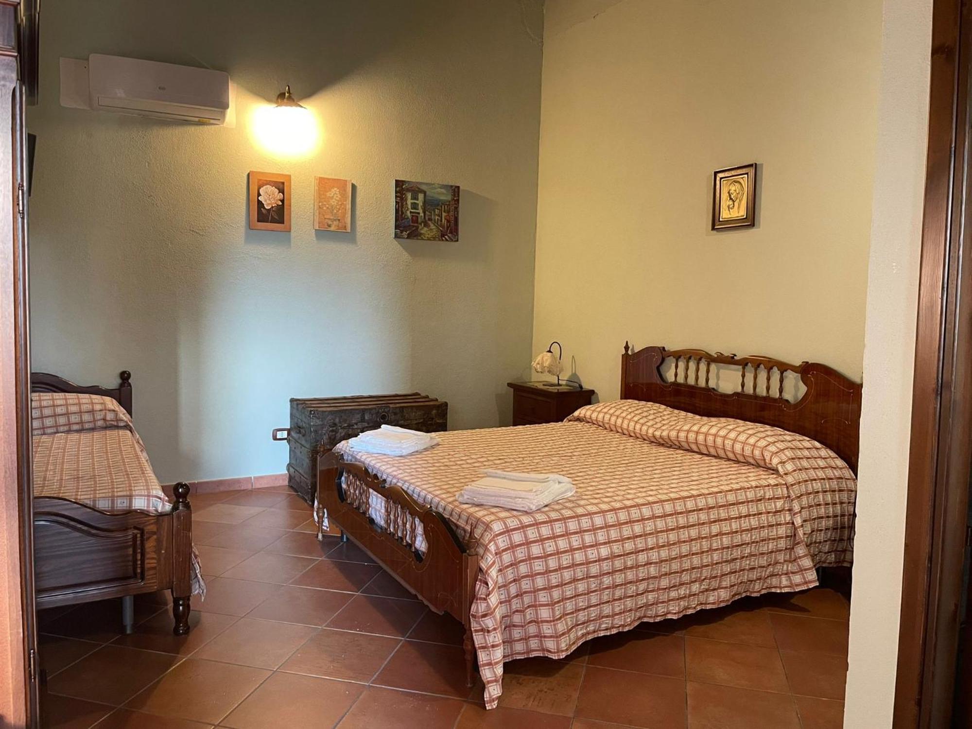 Ponte Calatrasi Agriturismo Roccamena エクステリア 写真