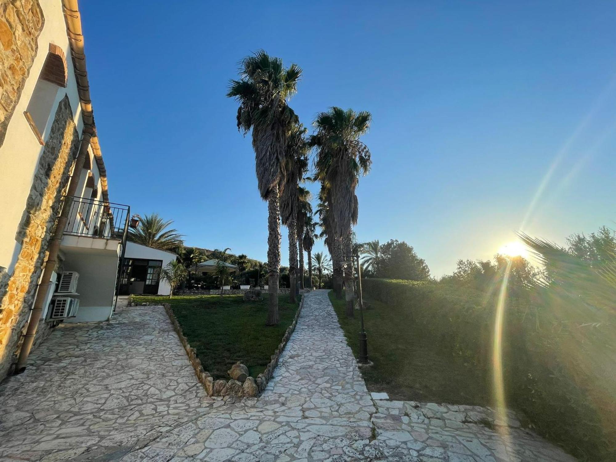 Ponte Calatrasi Agriturismo Roccamena エクステリア 写真