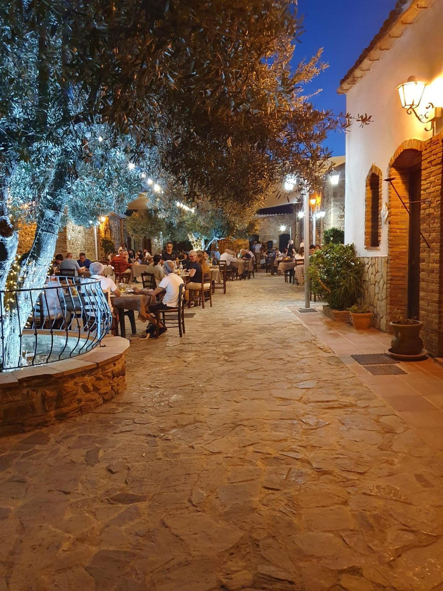 Ponte Calatrasi Agriturismo Roccamena エクステリア 写真